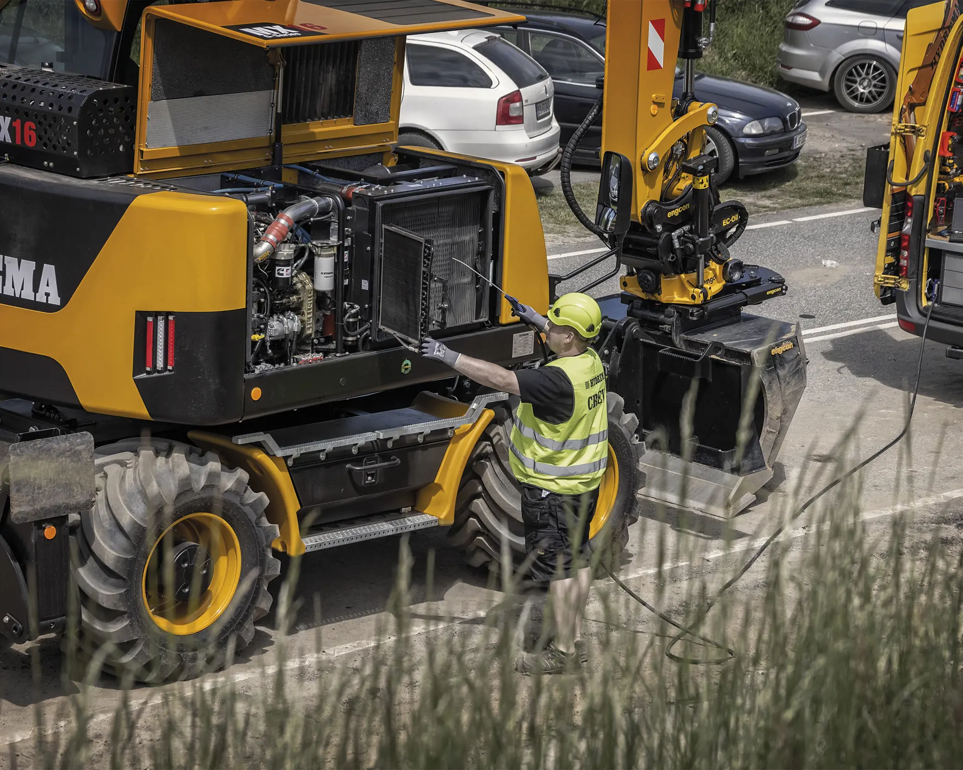 What is ROPS/FOPS? | The Hydrema Dictionary