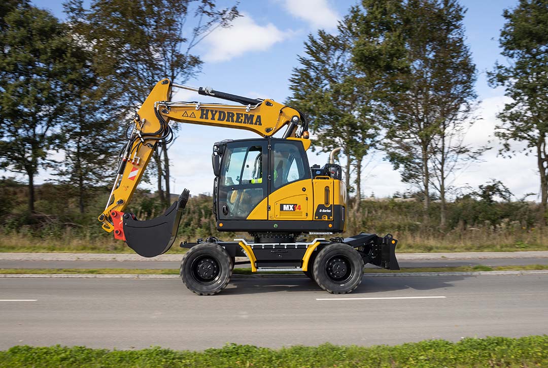 MX14G Left Side View Road Transport