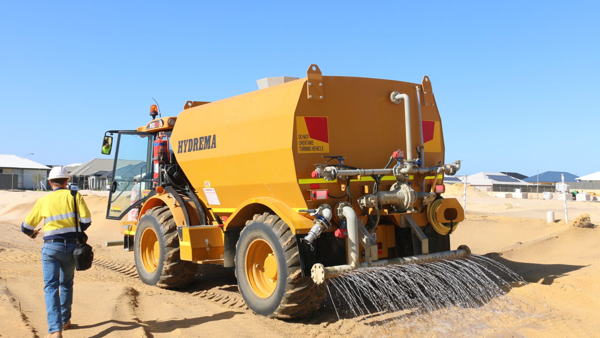 912HM water cart