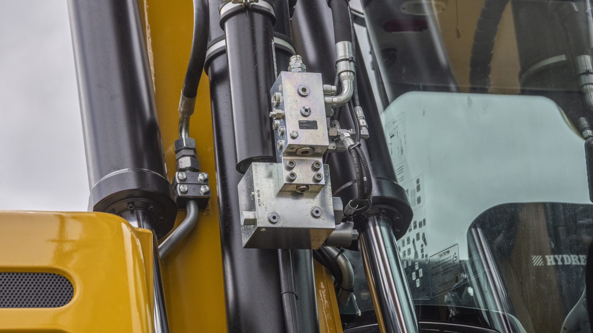 hydrema MX14G hydraulics